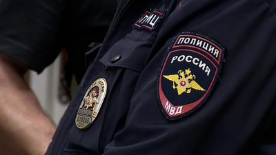 Правоохранители Петербурга задержали карманника, укравшего телефон за 150 тысяч рублей
