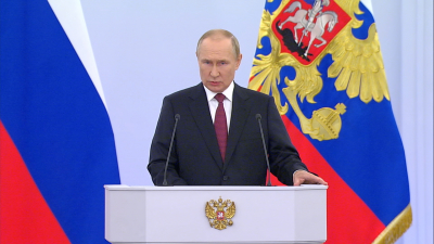 Путин призвал Киев прекратить боевые действия на новых территориях России