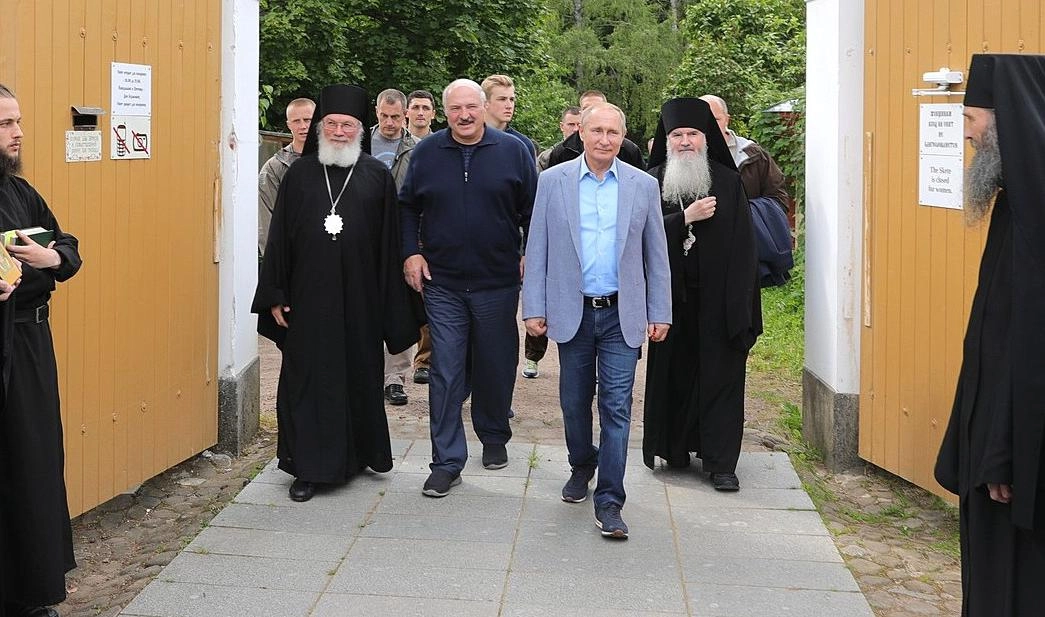 Путин и Лукашенко посетили остров Коневец - tvspb.ru