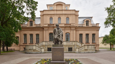 Александр Беглов: Отмечающий 130-летие Университет имени П. Ф. Лесгафта выпустил целую плеяду всемирно выдающихся тренеров и спортсменов