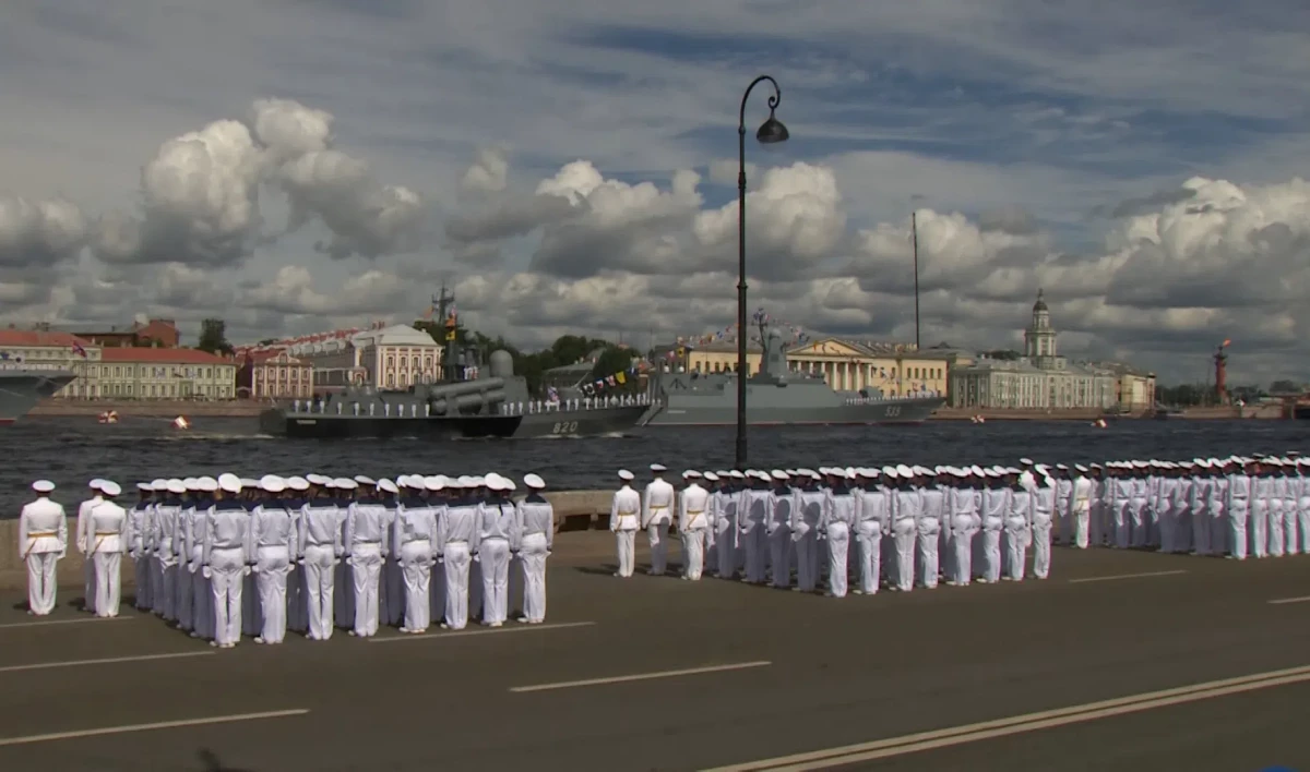 Телеканал «Санкт-Петербург» опубликовал полную версию репетиции Военно-морского парада - tvspb.ru