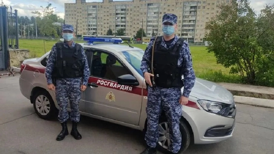 Петербургские росгвардейцы нашли двух пропавших второклассников - tvspb.ru