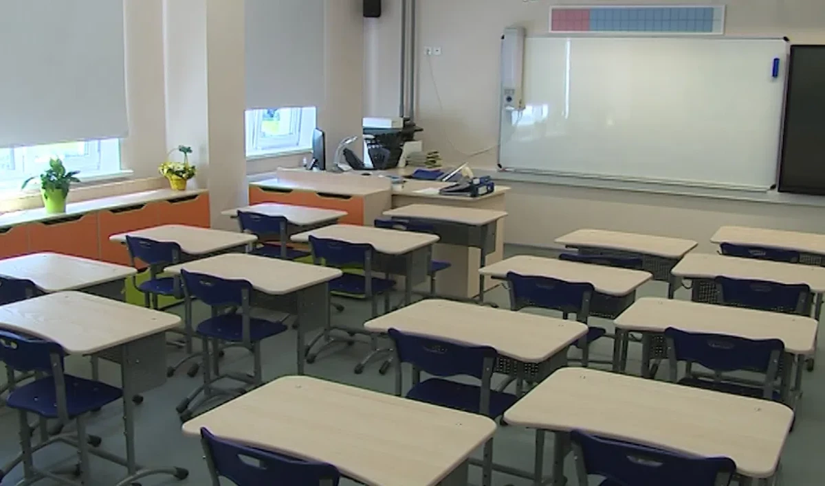 В России допустили отстранение учителей без прививки - tvspb.ru