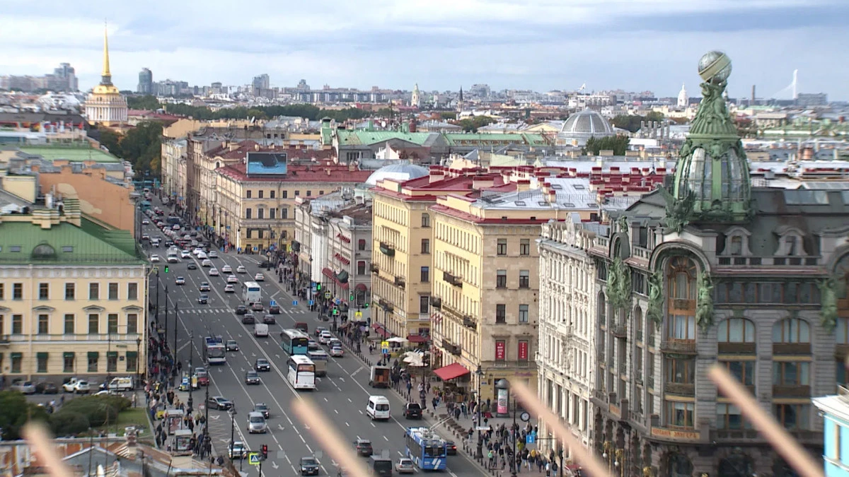 Петербург к концу года могут посетить 7 миллионов туристов - tvspb.ru