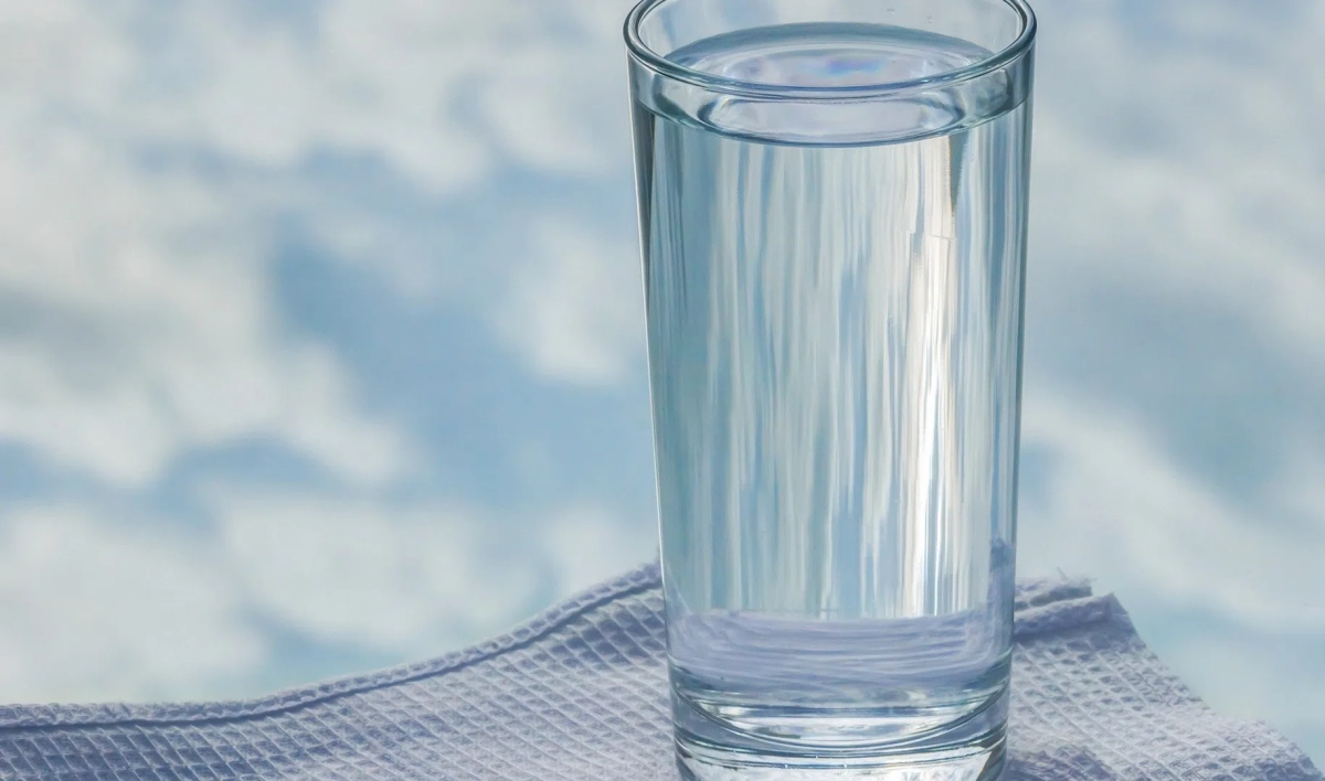 Высокое качество питьевой воды в Петербурге показала проверка «Водоканала» - tvspb.ru