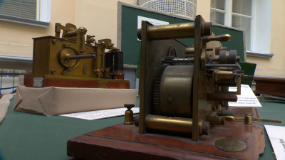 Выставку-путешествие открыли в честь 150-летия Центрального музея связи Попова