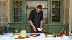 Тесто — не главное: пицца на основе картофеля фри пепперони и рукколой