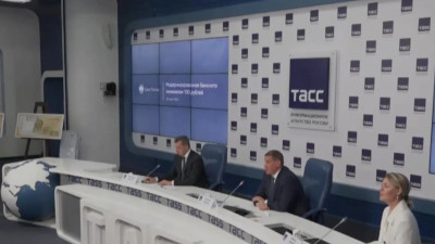 Россиянам рассказали особенности новой сторублевой банкноты