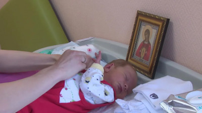 В звездном семействе солистов балетных трупп Сарафановых родился четвертый ребенок