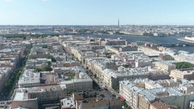 Объем инвестиций в экономику Петербурга за год вырос более чем на 100 миллиардов рублей