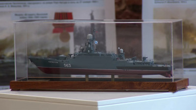 В пространстве «СреДА» открылась выставка ко Дню ВМФ