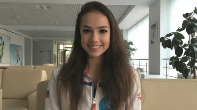 Олимпийская чемпионка Алина Загитова проведет в Петербурге ледовый мастер-класс