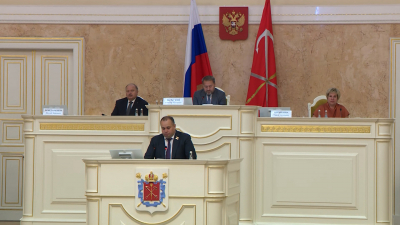 Что обсудили депутаты на первой осенней сессии Петербургского парламента