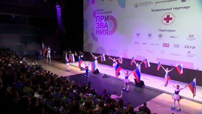 Более 500 волонтеров со всей страны поделились опытом добровольчества на форуме в Петербурге