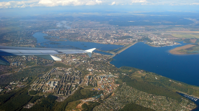 В Иркутске на жилой дом упал военный самолет