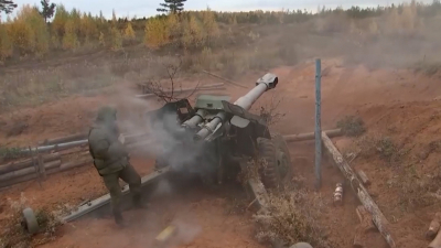 Мобилизованные артиллеристы проходят интенсивную подготовку на полигоне в Ленобласти