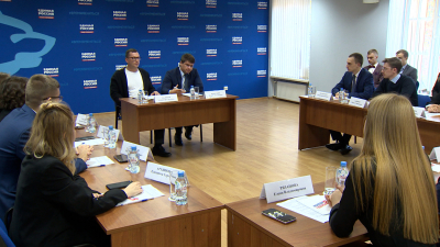 В региональном штабе «Единой России» обсудили актуальные вопросы молодёжной политики