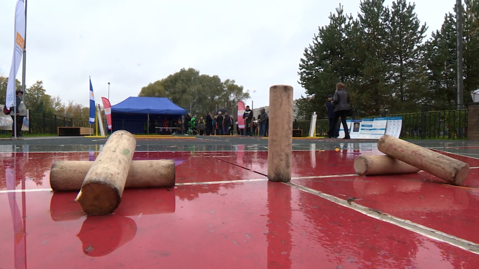 В Муринском парке прошло торжественное открытие площадки для игры в городки
