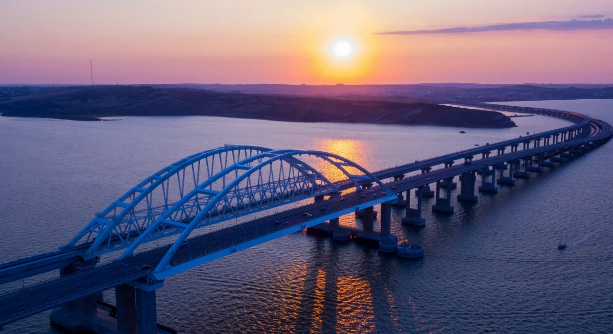 Движение автотранспорта по Крымскому мосту восстановили - tvspb.ru