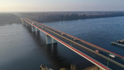 Ладожский мост не будут разводить из-за шторма