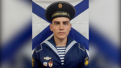 В Минобороны наградили матроса Жильцова, заметившего дрон ВСУ при атаке в Севастопольской бухте