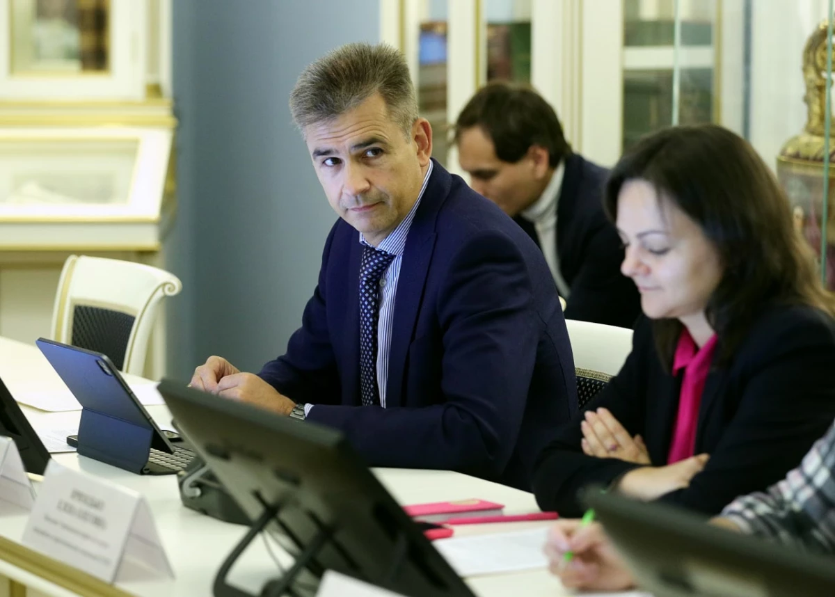 В Мариинском дворце обсудили предложения по внесению изменений в городские правила благоустройства - tvspb.ru