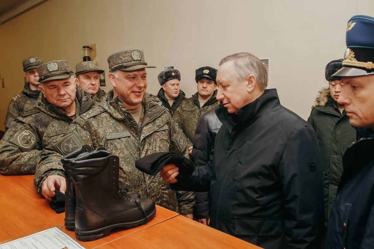 Александр Беглов проверил подготовку мобилизованных петербуржцев на полигоне в Ленобласти - tvspb.ru