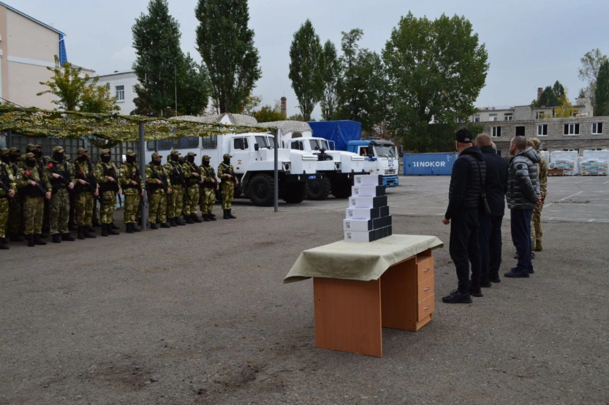 Петербург передал снаряжение полицейским, охраняющим порядок на территории проведения спецоперации - tvspb.ru