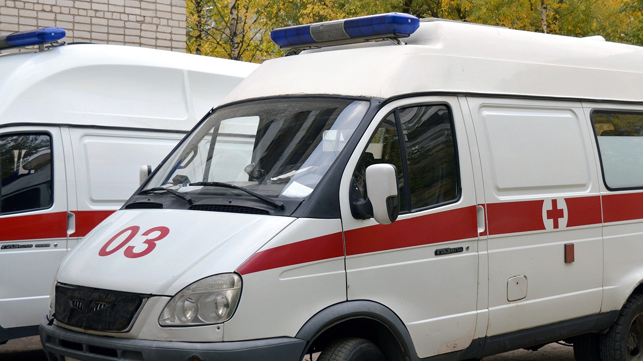 В Петербурге госпитализировали 27 строителей с кишечной инфекцией
