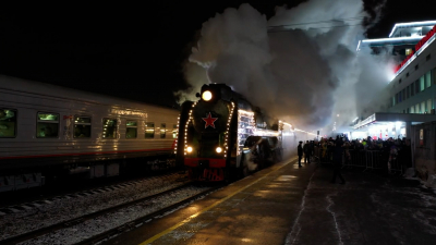 Поезд Деда Мороза прибудет в Петербург 6 января 