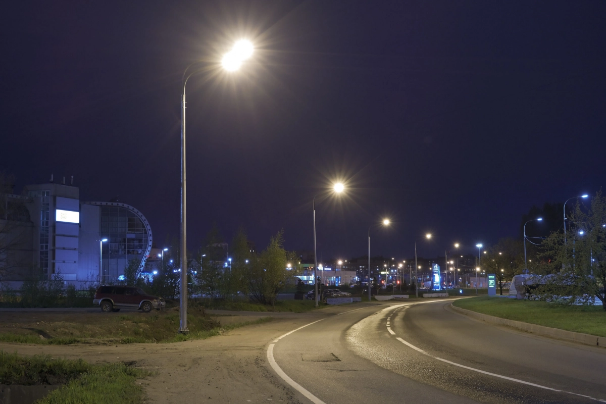 В Московском районе установили 90 светодиодных фонарей, до конца года там появится еще тысяча светильников - tvspb.ru