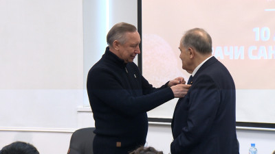Александр Беглов поздравил с юбилеем общественную организацию «Врачи Санкт-Петербурга»