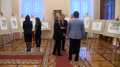 В Мариинском дворце открылась выставка «Мариупольский блокнот»