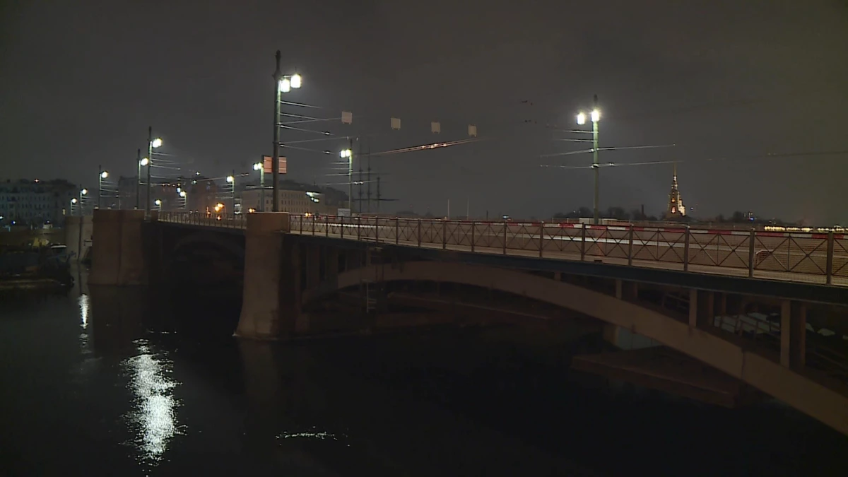 Троллейбусное движение по Биржевому мосту откроют 15 декабря - tvspb.ru