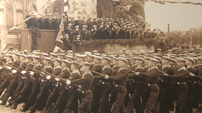 Выставку «Кронштадтская цитадель» развернули в помещении МФЦ города воинской славы