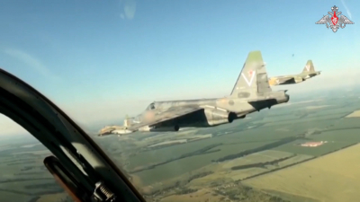 Штурмовики Су-25 поразили актуальные замаскированные позиции ВСУ