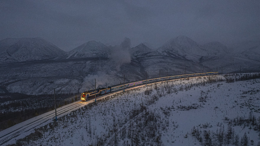 РЖД назначили около тысячи дополнительных поездов на новогодние праздники