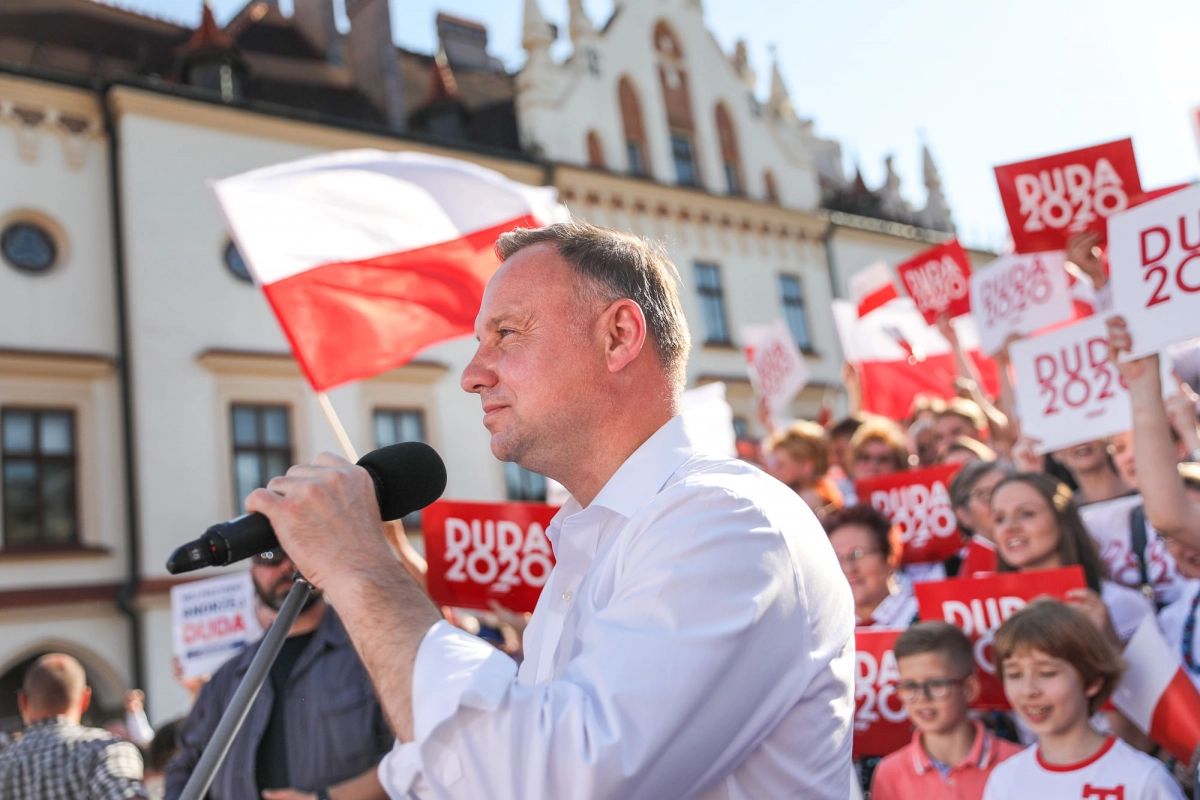Президент Польши Дуда: Нет доказательств причастности России к падению ракет - tvspb.ru