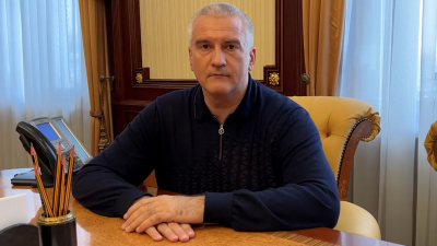 Глава Крыма Аксенов опровергнул слухи об эвакуации из Армянска