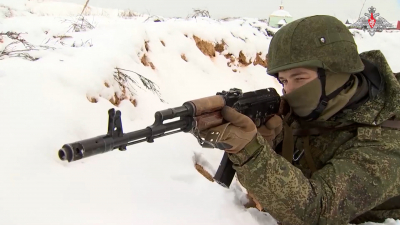 Снег не стал помехой подготовке военнослужащих ЗВО на белорусских полигонах