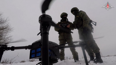 Минобороны показало кадры работы специалистов подразделений войск связи ЗВО