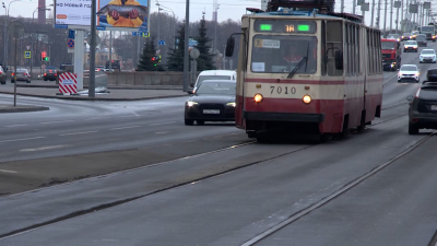 На Заневском проспекте начался ремонт трамвайных путей