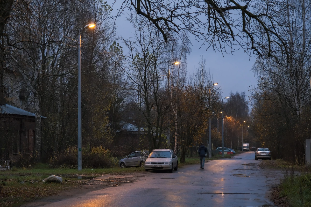 На Беломорской улице установили 30 современных фонарей - tvspb.ru