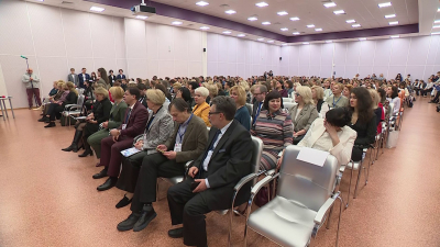Сотни учителей со всей страны собрал форум «Молодые молодым» в Петербурге