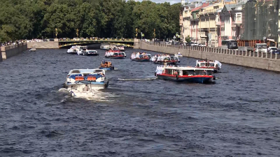 В Петербурге почти на 50% взлетела популярность водных маршрутов