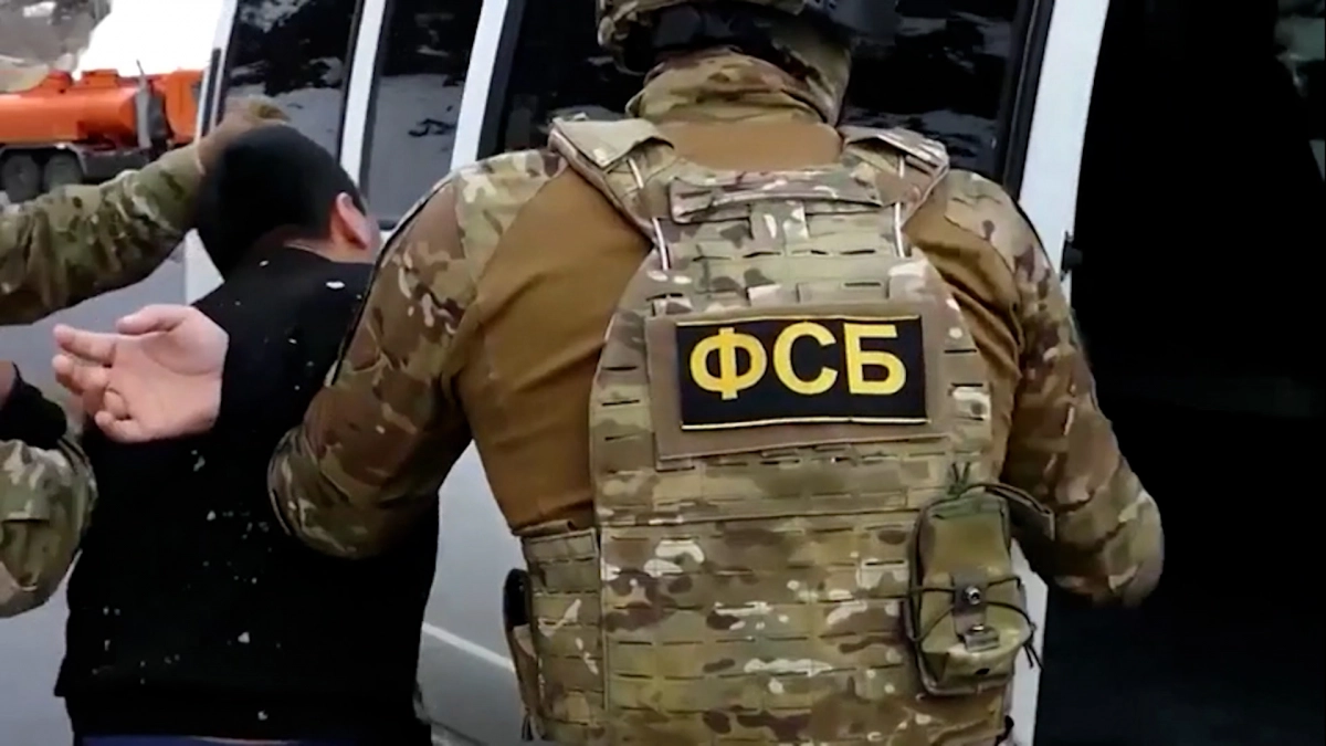 В Свердловской области ФСБ задержала семейную пару за шпионаж в пользу Украины - tvspb.ru