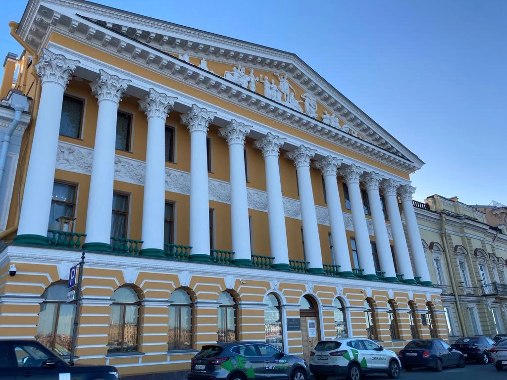 Парадный фасад особняка Румянцева открыли после реставрации - tvspb.ru