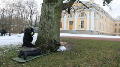 Учения: Росгвардейцы нейтрализовали вооруженных «преступников» в Александровском дворце