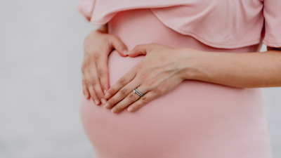 Гинеколог Соколовская объяснила, почему во время беременности меняется размер стопы