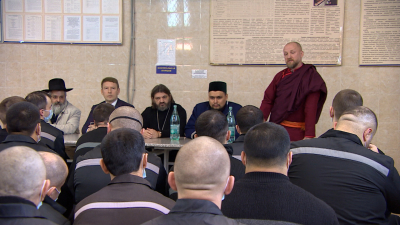 Накануне Дня народного единства священники Петербурга пообщались с заключёнными в исправительной колонии №6